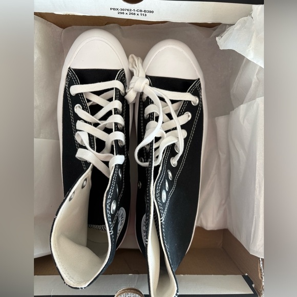 BNWT Converse Chuck Taylor All Star Lugged 2.0 – Unisex Size 8.5 Women / 6.5 Men - Picture 8 of 13